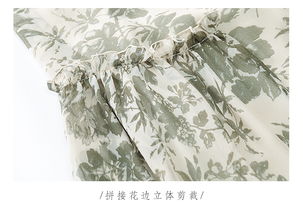 文藝與時(shí)尚的交織 論木耳邊長款雪紡連衣裙的藝術(shù)表達(dá)